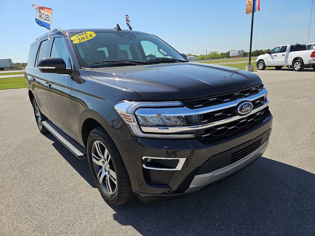 Used 2024 Ford Expedition Limited RWD image 11