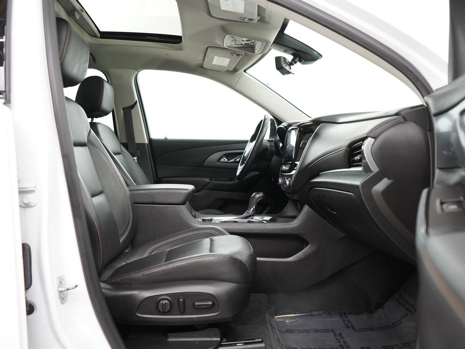 Used 2019 Chevrolet Traverse Premier w/ Redline Edition AWD/4WD image 11