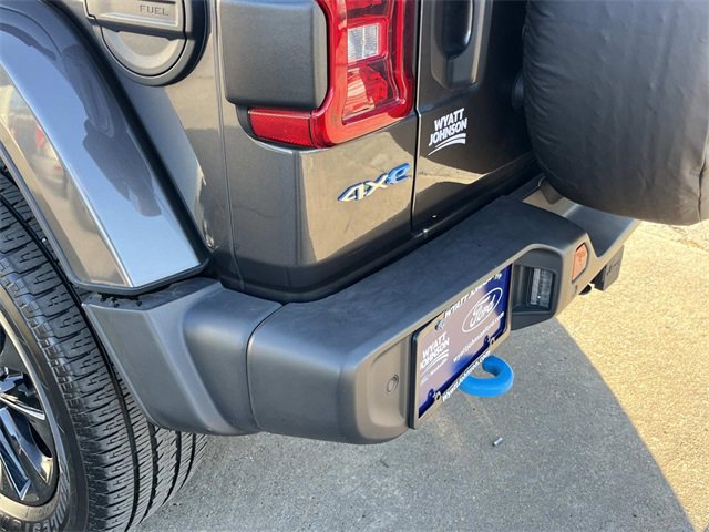 Used 2023 Jeep Wrangler Unlimited Sahara w/ Cold Weather Group image 10