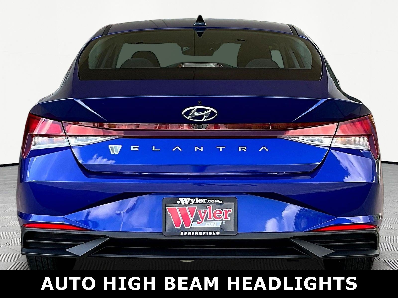 Used 2023 Hyundai Elantra SEL FWD image 5