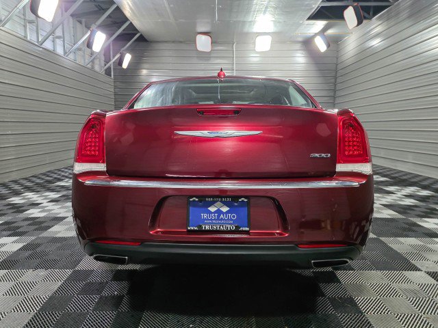 Used 2017 Chrysler 300 Limited w/ Value Package image 6