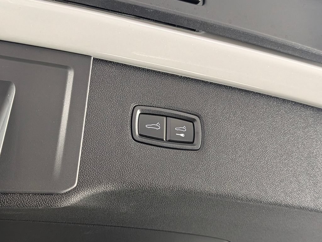 New 2026 Porsche Cayenne AWD/4WD image 18