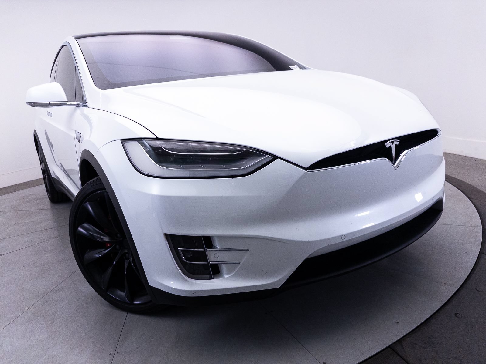 Used 2020 Tesla Model X Performance AWD/4WD image 9