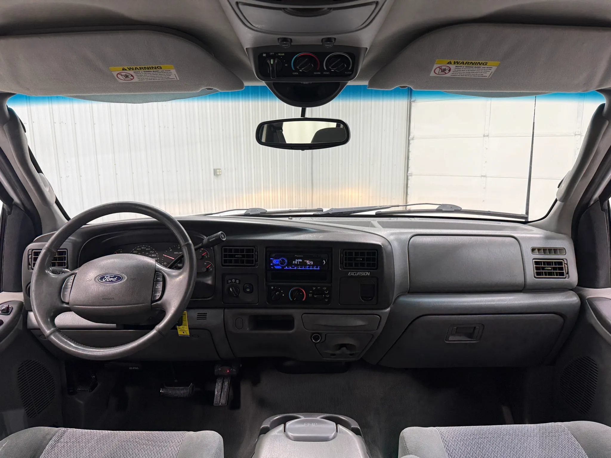 Used 2003 Ford Excursion XLT AWD/4WD image 13