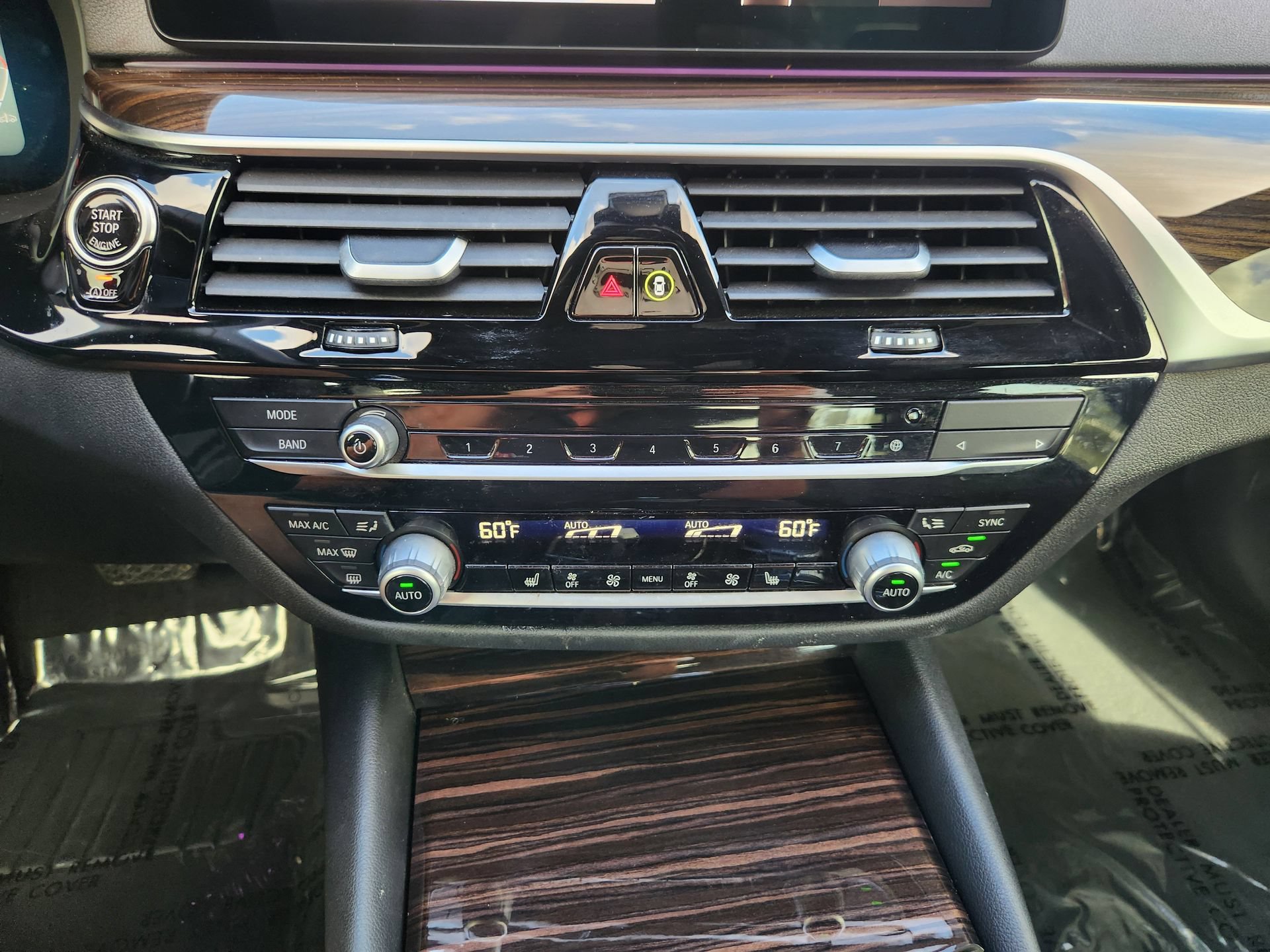 Used 2022 BMW 530i w/ Premium Package RWD image 20