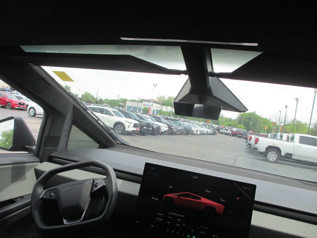 Used 2025 Tesla Cybertruck AWD Crew Cab image 22