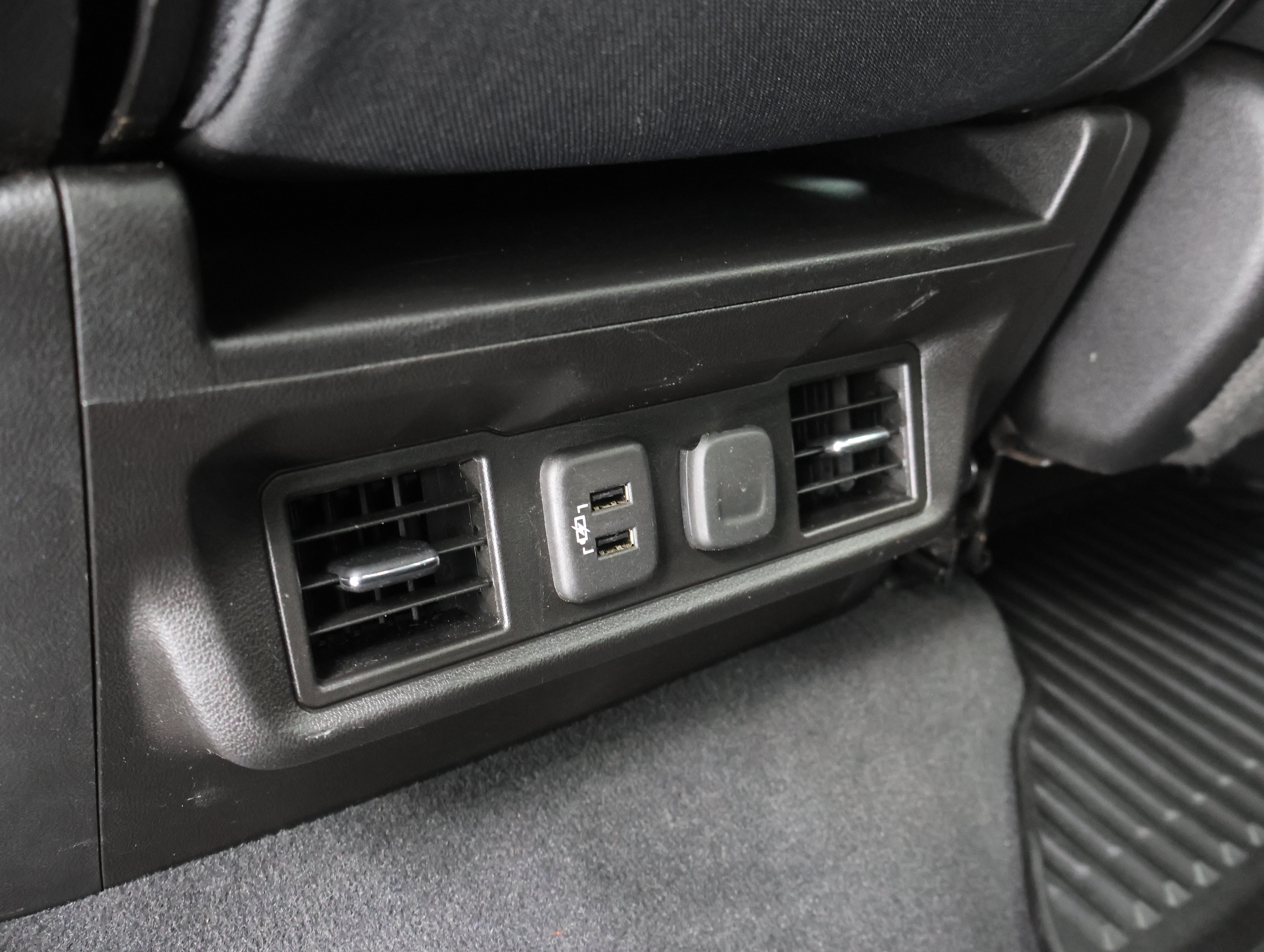 Used 2019 Chevrolet Silverado 1500 LT w/ All-Star Edition AWD/4WD image 35