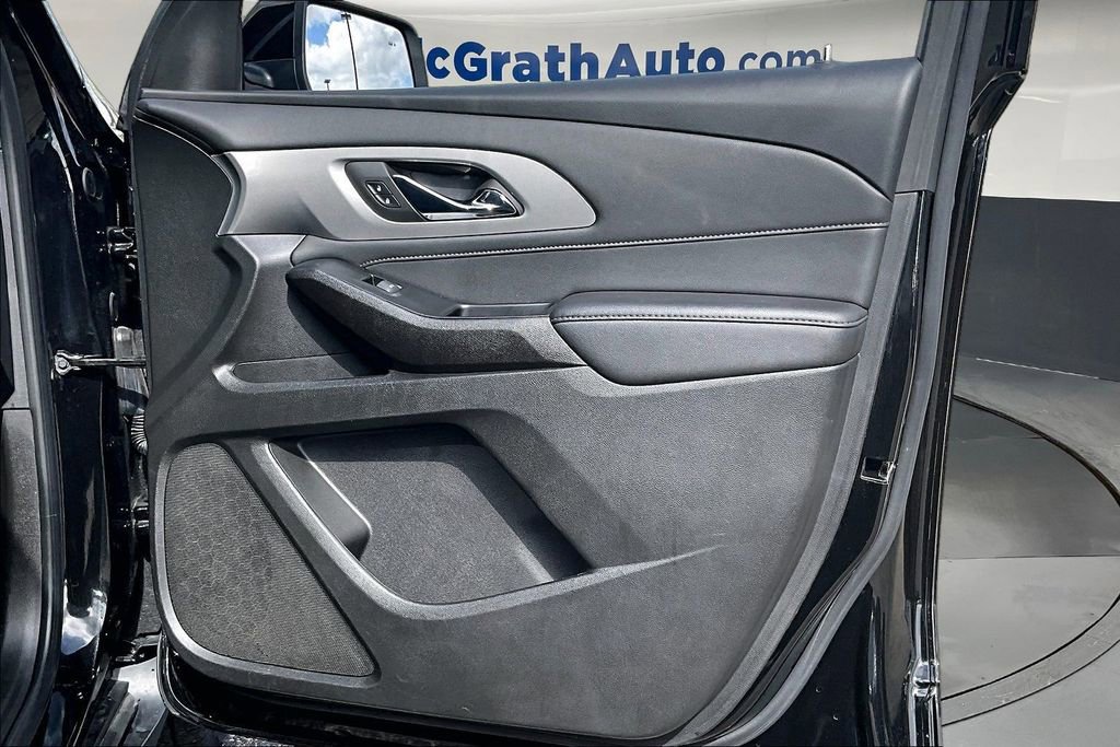 Used 2023 Chevrolet Traverse LT AWD/4WD image 28