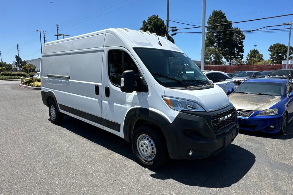Used 2026 RAM ProMaster 2500 w/ Convenience Group FWD image 2