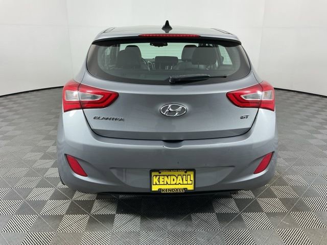 Used 2015 Hyundai Elantra GT w/ Option Group 03 FWD image 18