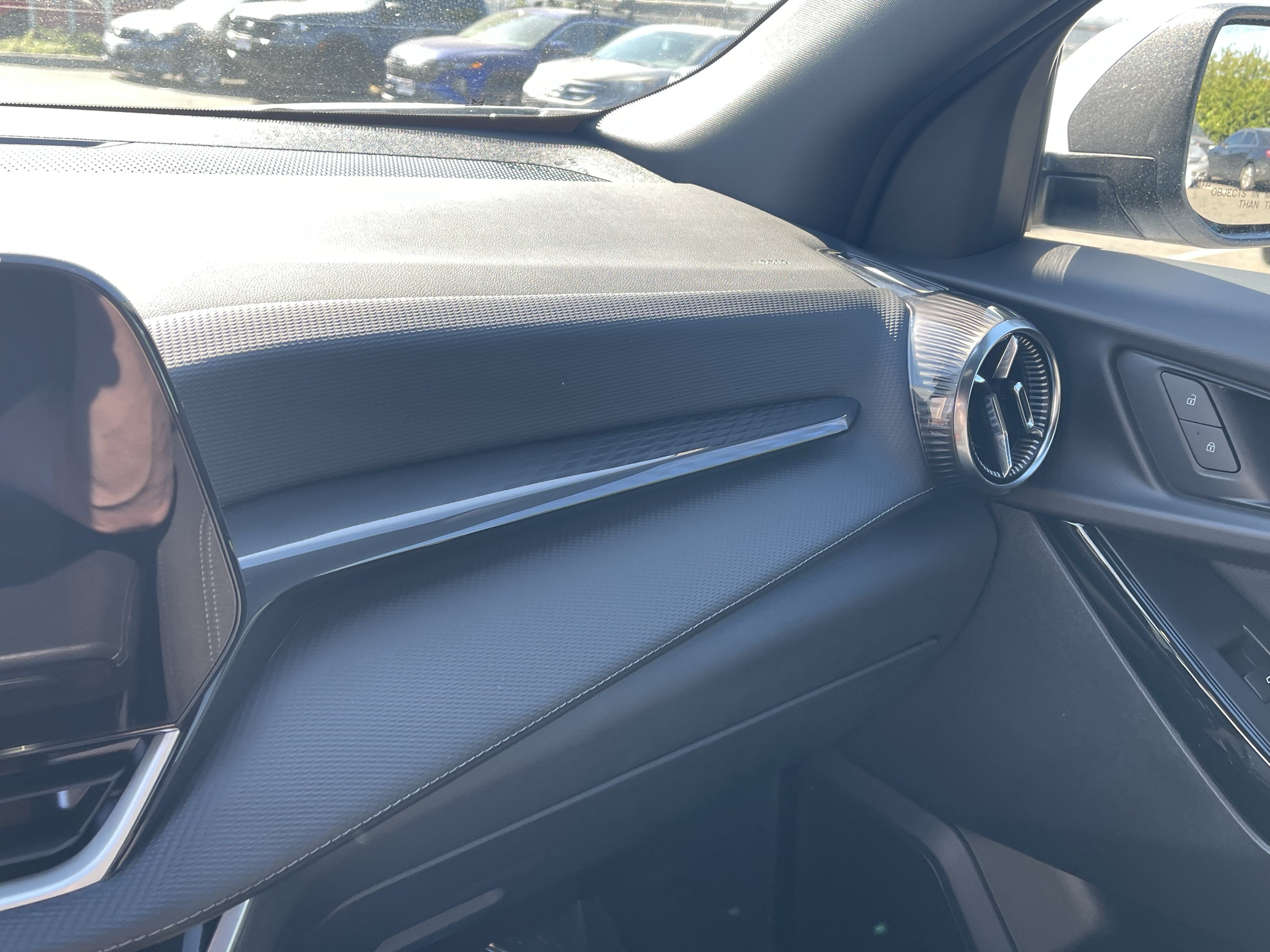 Used 2026 Chevrolet Equinox LT AWD/4WD image 24