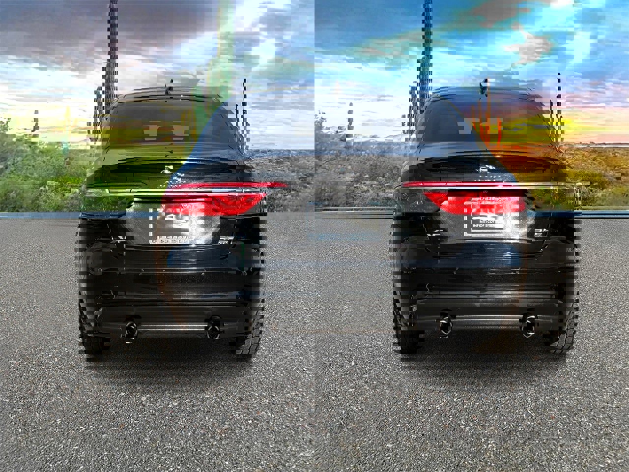 Used 2017 Jaguar XF Premium image 5