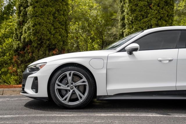 Used 2022 Audi e-tron GT Premium Plus AWD/4WD image 9
