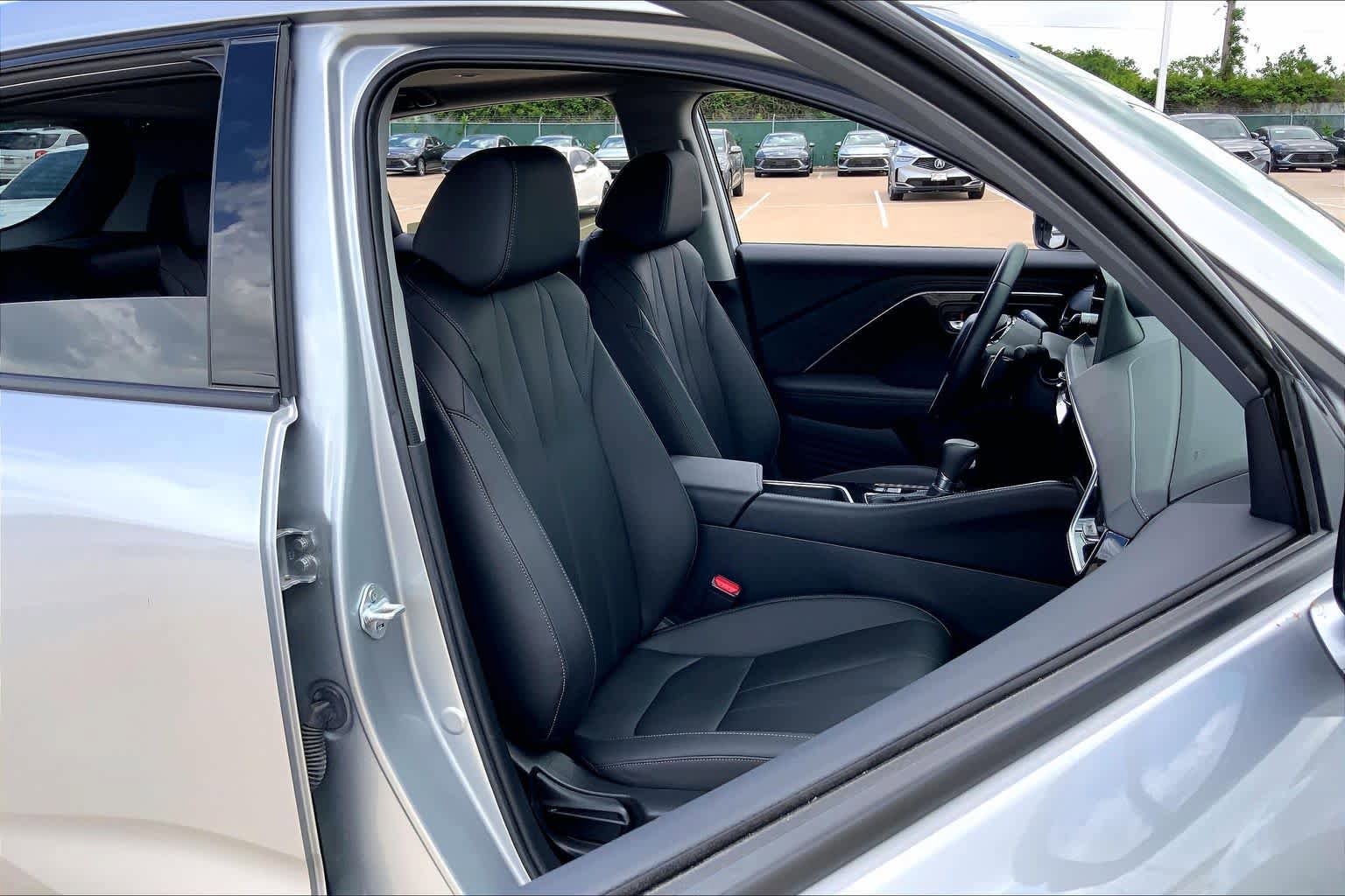 Used 2025 Acura ADX AWD image 9