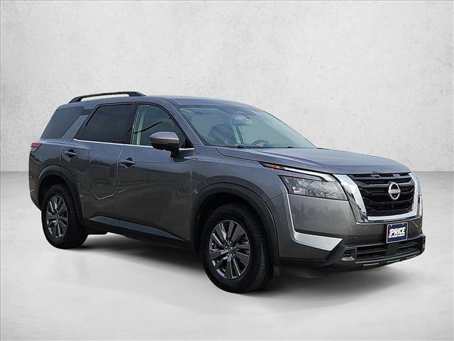 Used 2024 Nissan Pathfinder SV AWD/4WD image 3