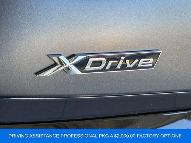 Used 2025 BMW 760i xDrive w/ Executive Package image 4