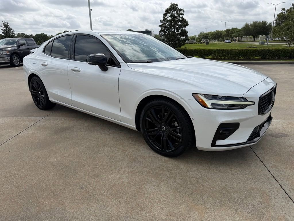 Used 2023 Volvo S60 B5 Plus image 7