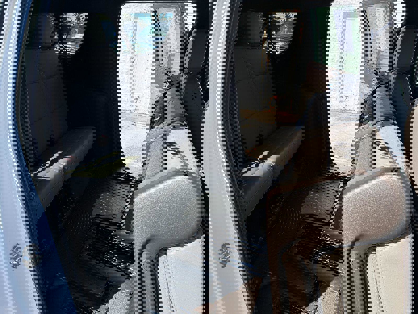 Used 2021 Chevrolet Suburban LT image 17