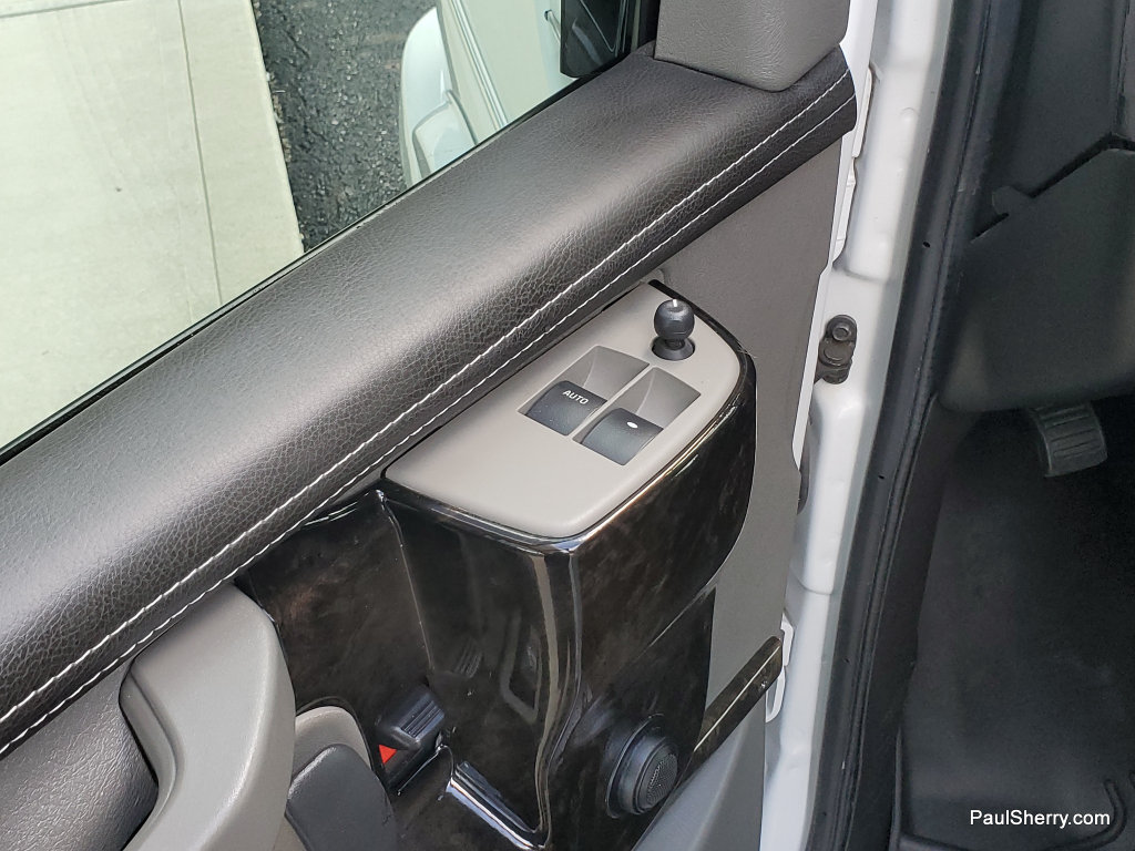Used 2020 Chevrolet Express 2500 w/ Enhanced Convenience Package RWD image 39