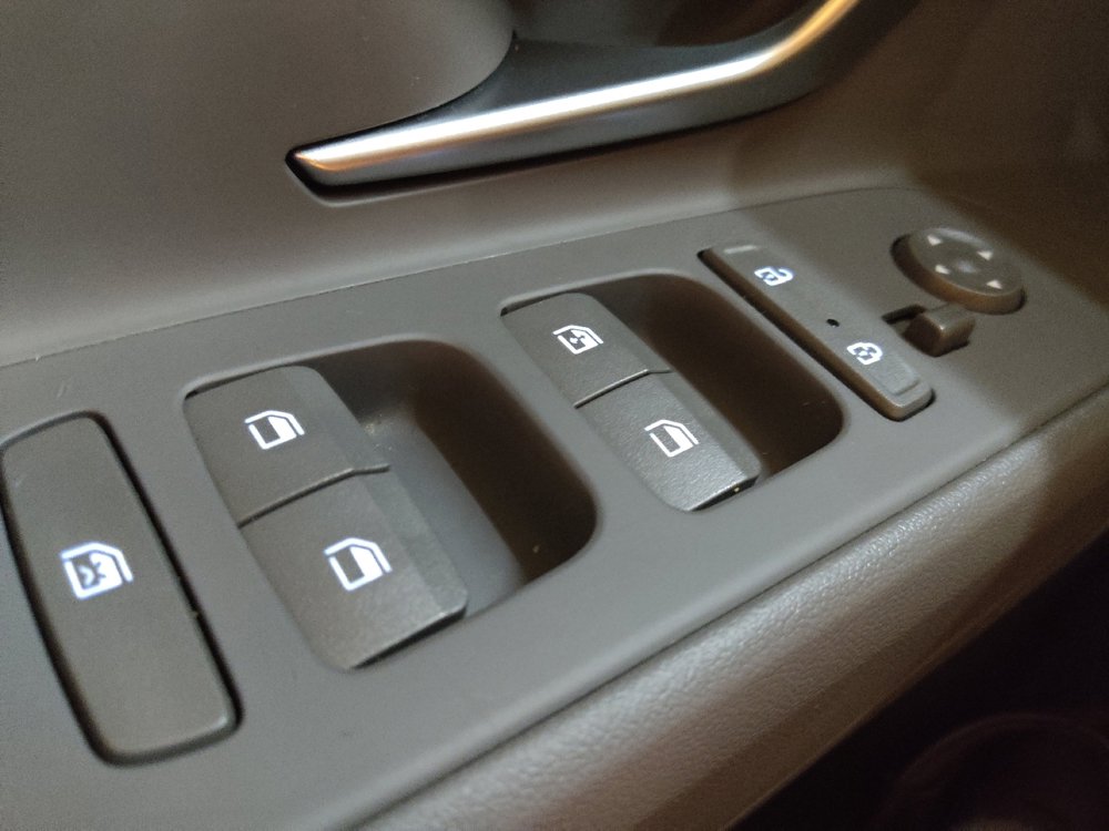 Used 2023 Hyundai Elantra SEL image 27