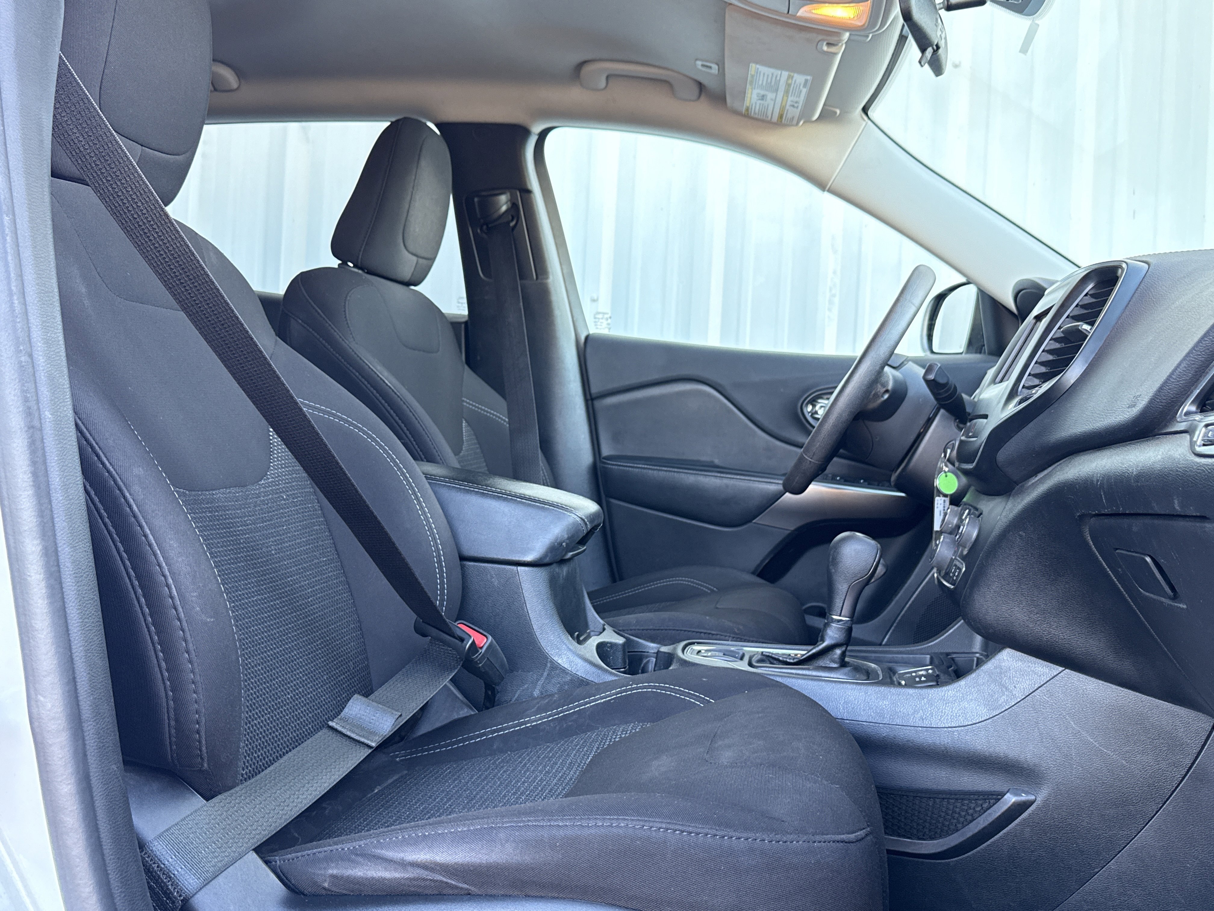 Used 2019 Jeep Cherokee Latitude w/ Popular Appearance Group image 25