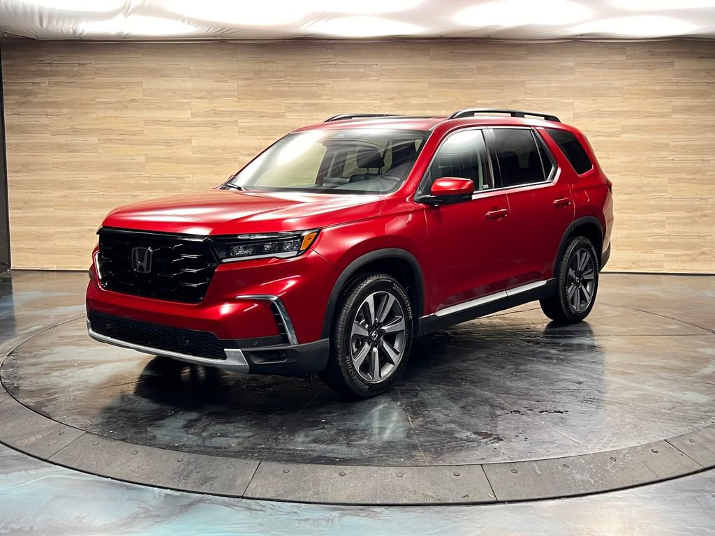 Used 2023 Honda Pilot Touring image 4