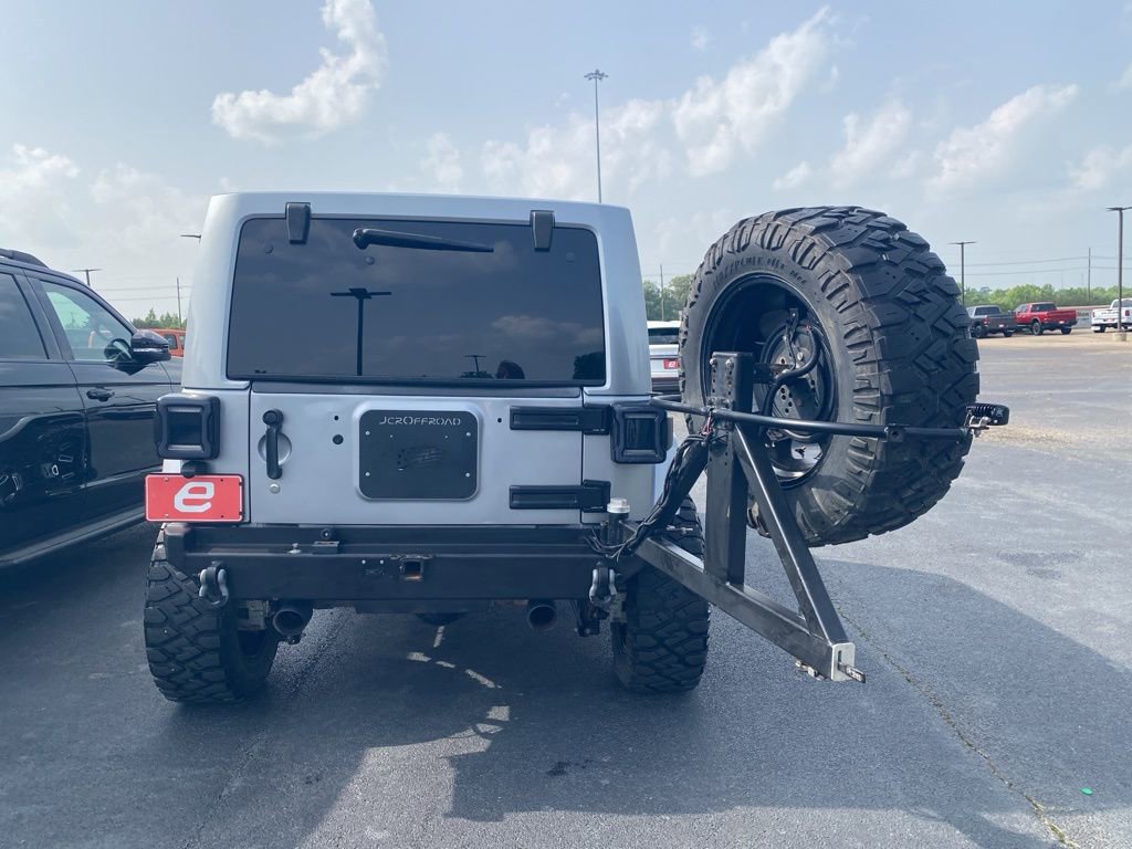 Used 2013 Jeep Wrangler Unlimited Rubicon w/ Connectivity Group AWD/4WD image 28