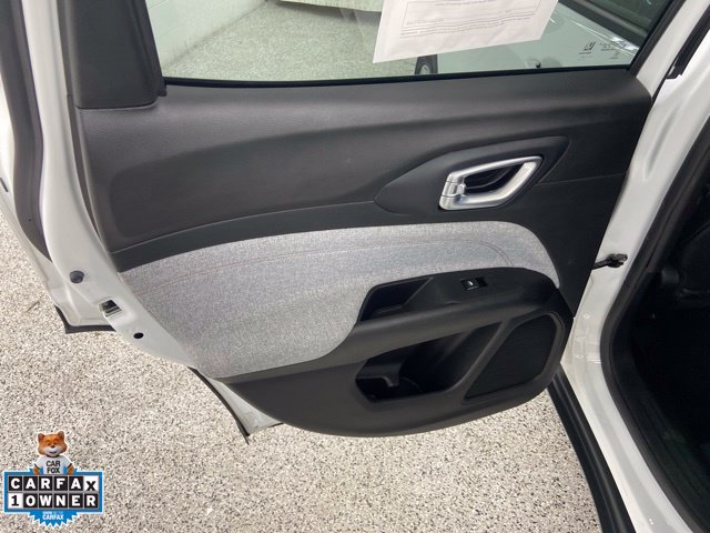 Used 2023 Jeep Compass Latitude AWD/4WD image 17
