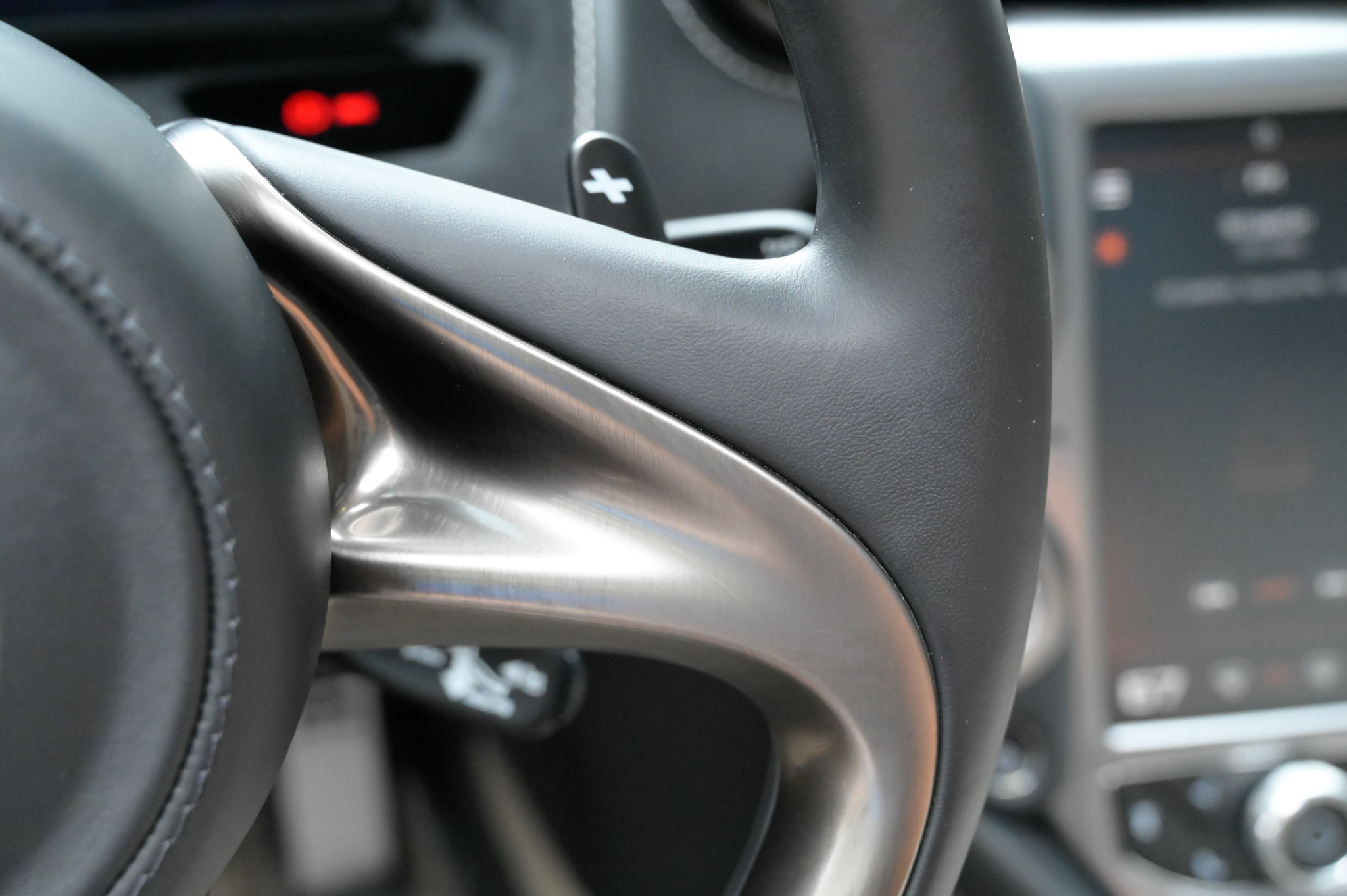 Used 2018 McLaren 720S Luxury RWD image 25