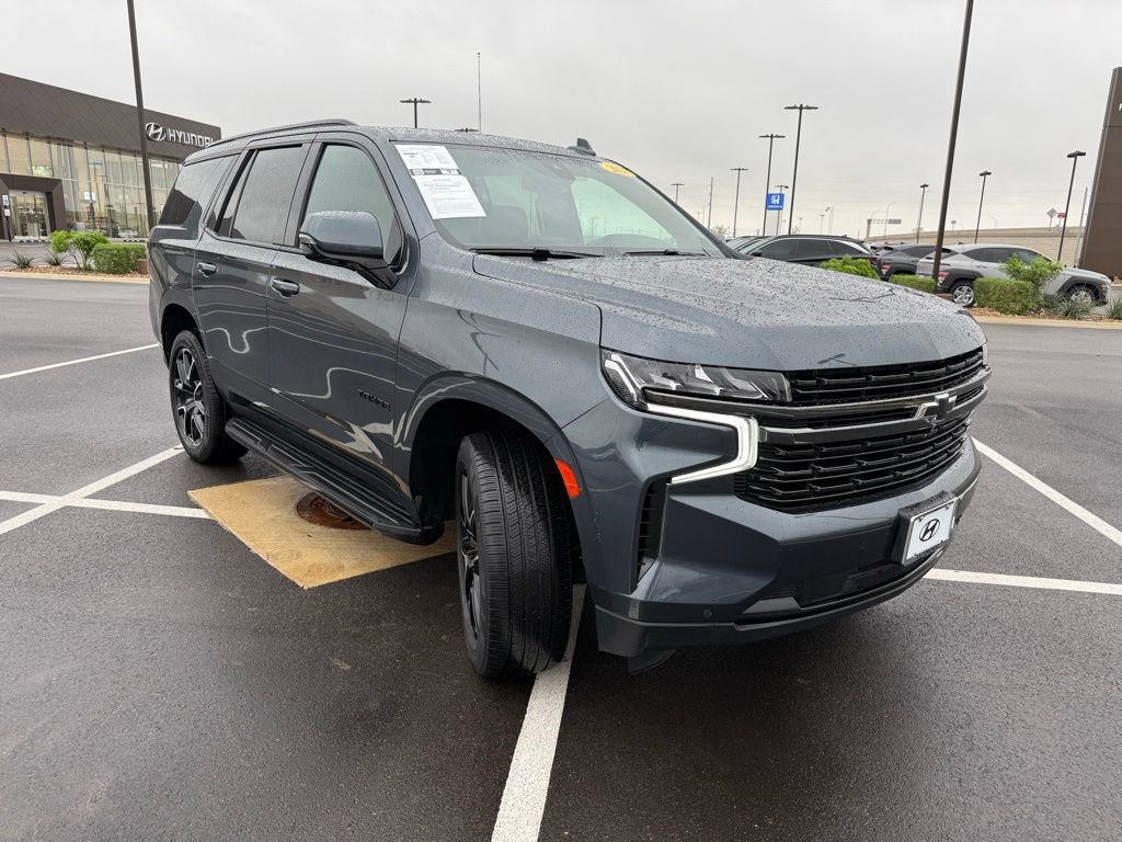 Used 2021 Chevrolet Tahoe RST w/ Luxury Package image 3