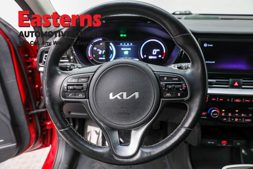 Used 2022 Kia Niro EX w/ Cold Weather Package image 10