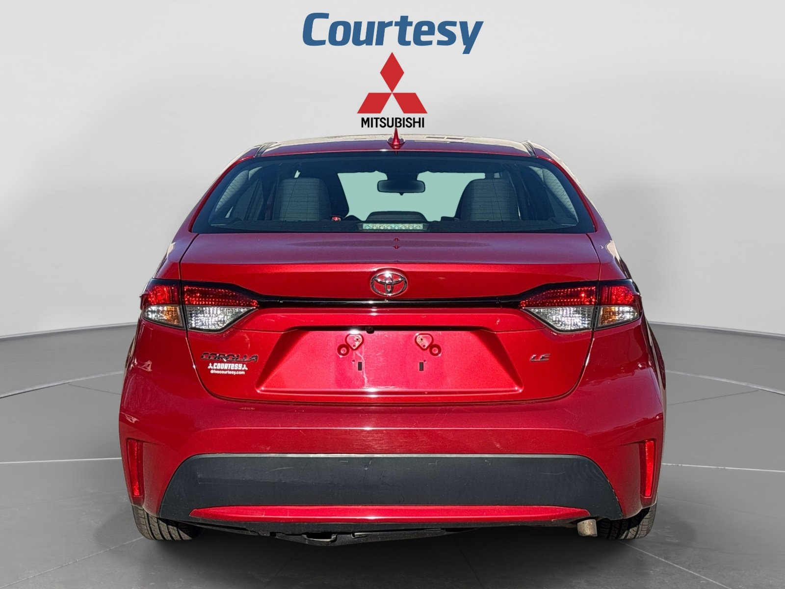 Used 2021 Toyota Corolla LE FWD image 4