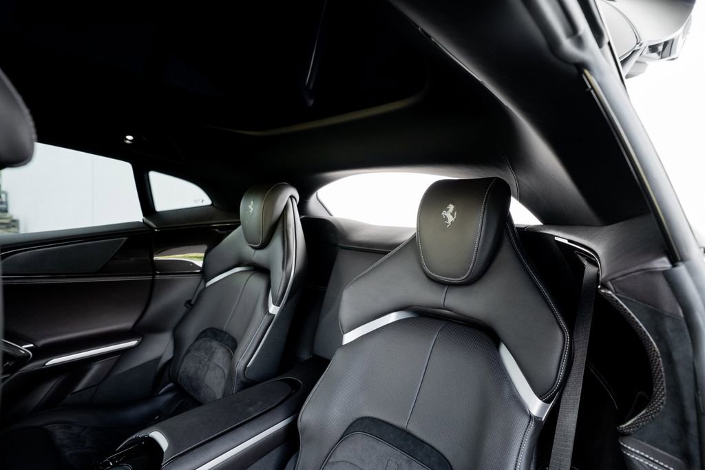 Used 2023 Ferrari Purosangue image 28