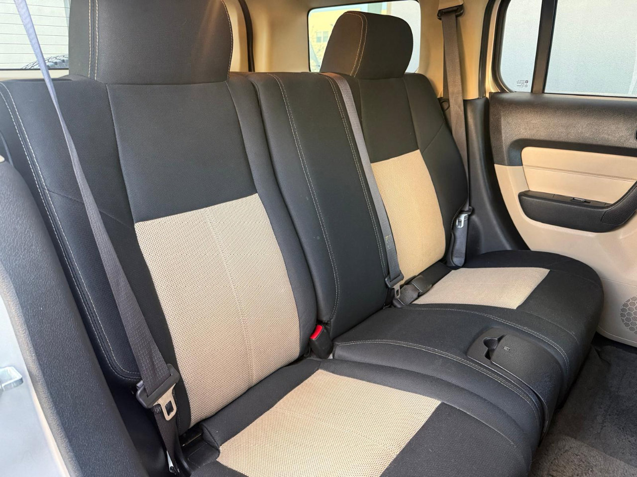 Used 2006 HUMMER H3 w/ Chrome Appearance Package image 22