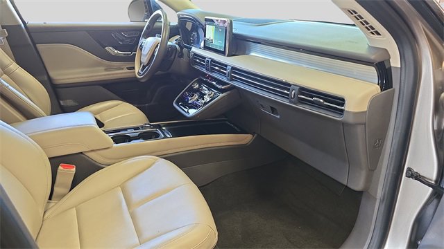 Used 2021 Lincoln Corsair AWD w/ Equipment Group 101A image 16