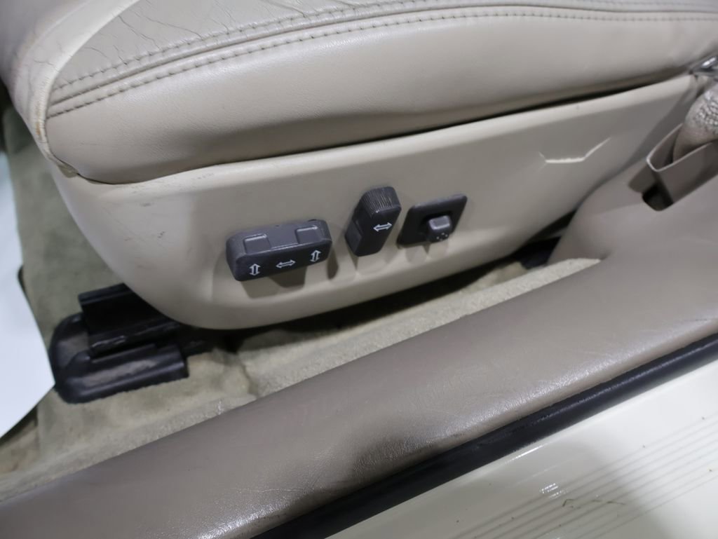 Used 2002 Cadillac Eldorado Collector's Edition image 18