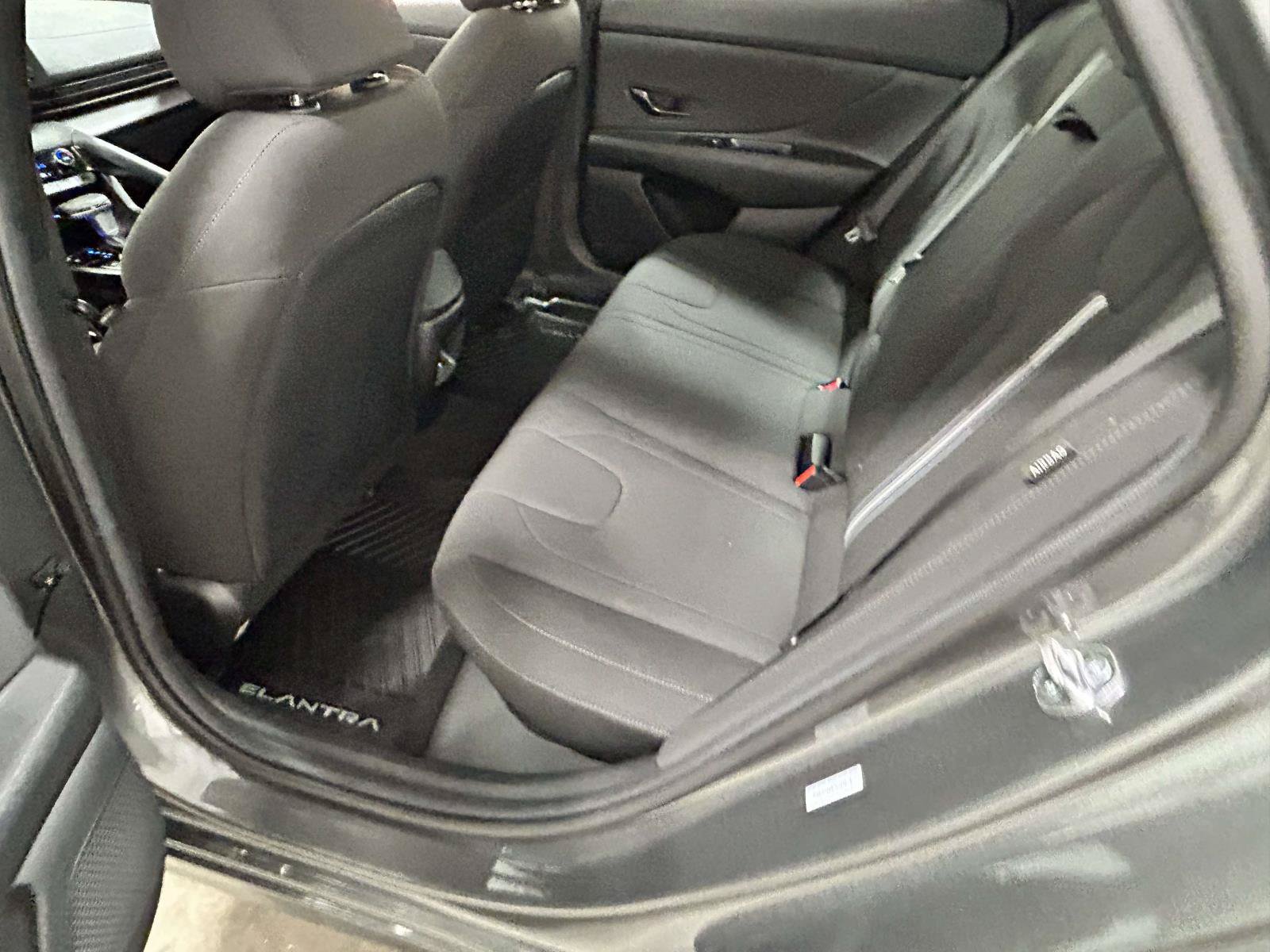 Certified 2026 Hyundai Elantra SEL Sport FWD image 8