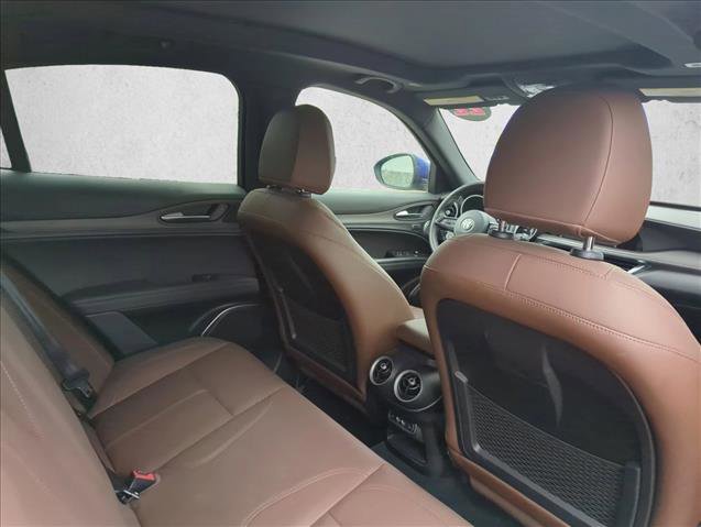 Used 2022 Alfa Romeo Stelvio Ti image 24