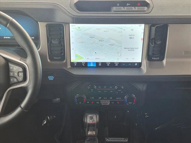 Used 2025 Ford Bronco Outer Banks AWD/4WD image 15