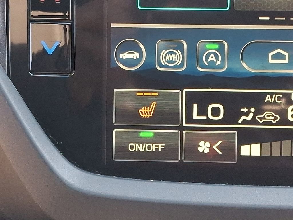 Used 2025 Subaru Forester Premium image 24