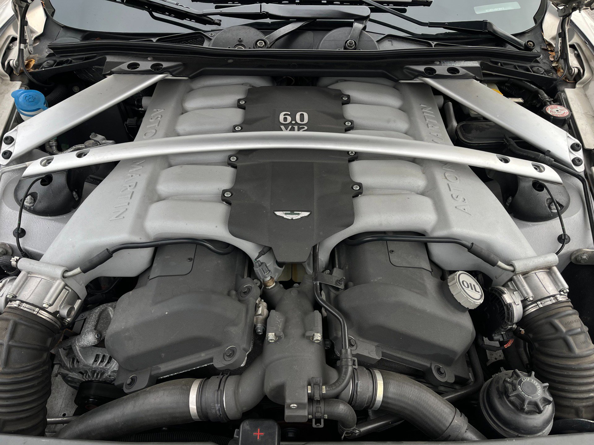 Used 2011 Aston Martin Rapide Luxe image 63