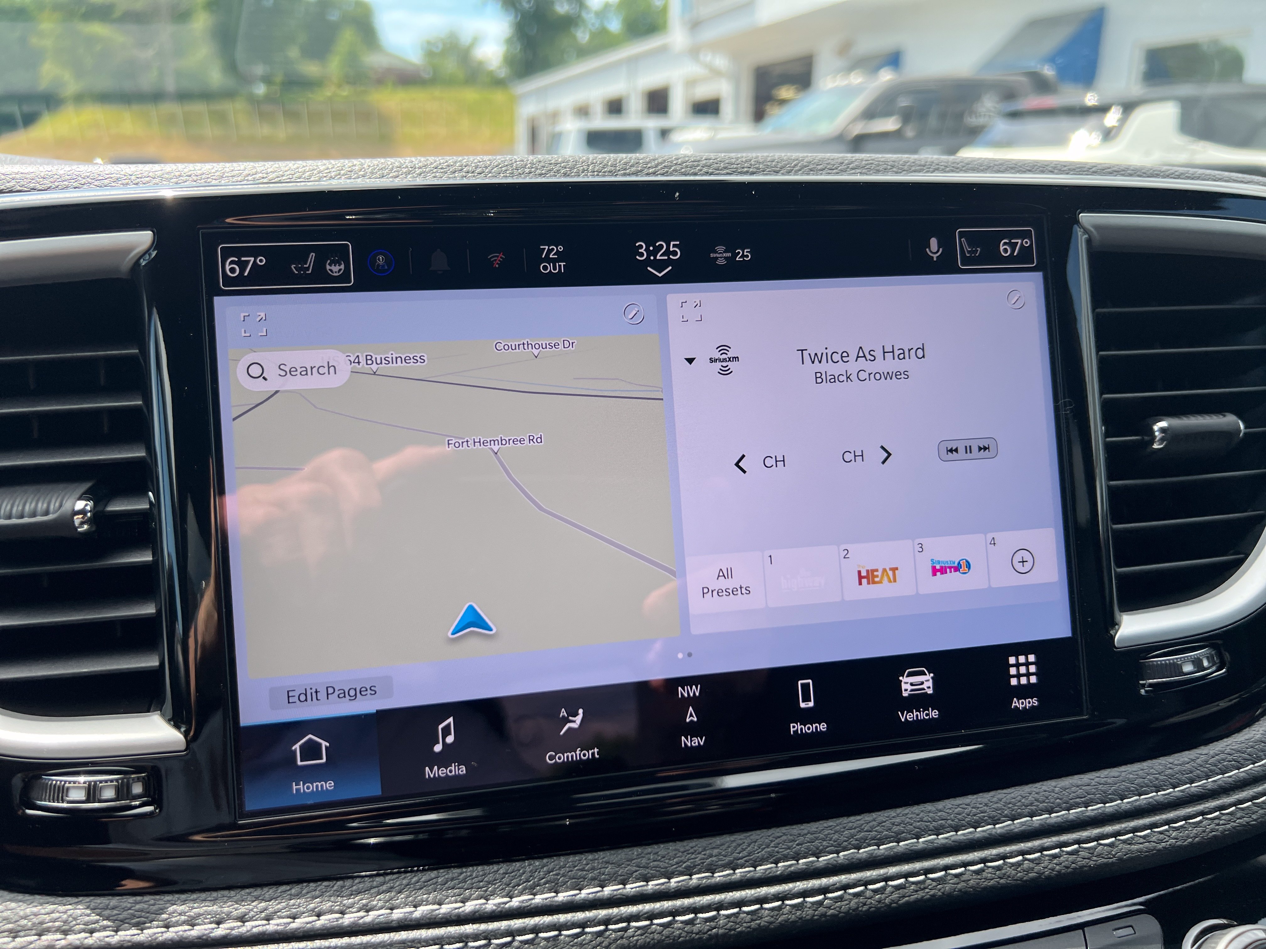 New 2027 Chrysler Pacifica Select FWD image 17