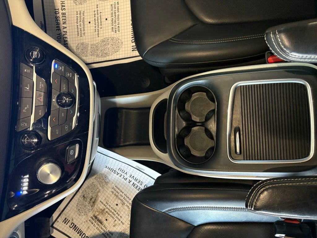 Used 2023 Chrysler Pacifica Touring-L image 33