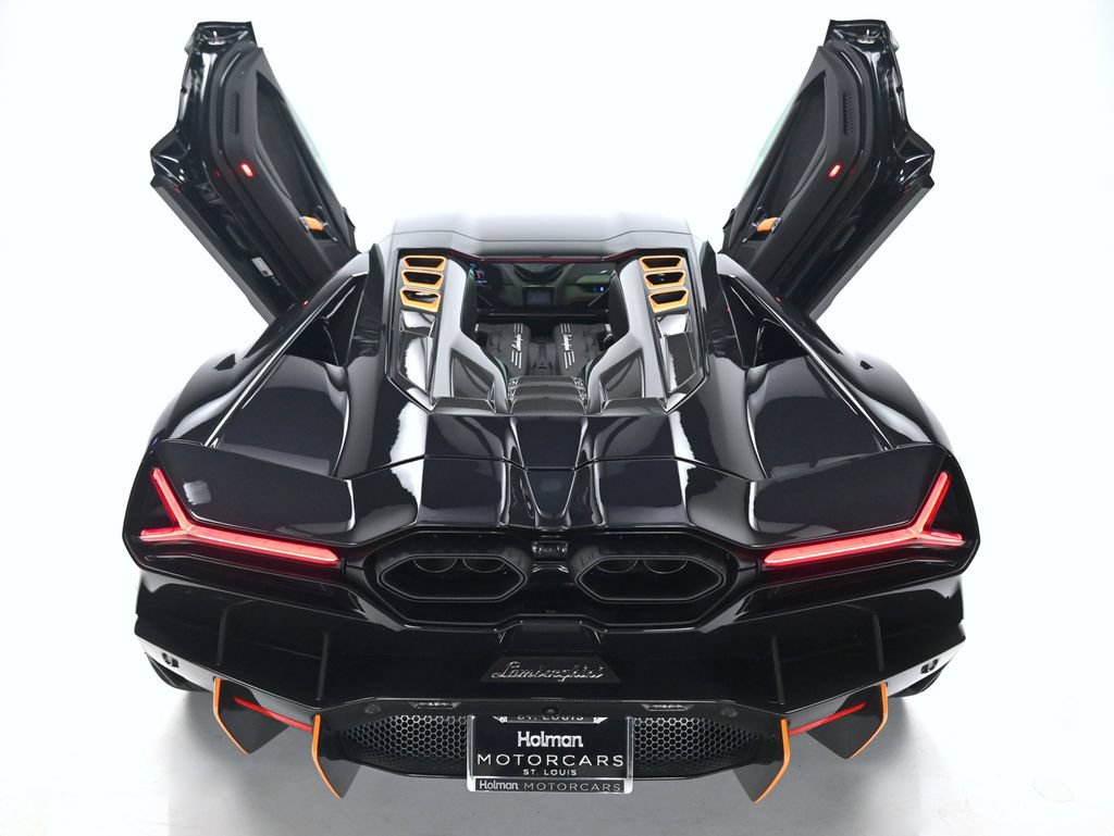 Used 2026 Lamborghini Revuelto AWD/4WD image 29