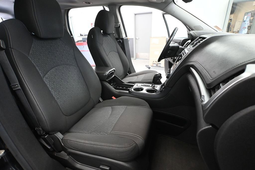 Used 2016 GMC Acadia SLE AWD/4WD image 52