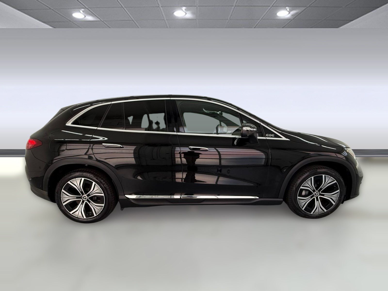 Certified 2023 Mercedes-Benz EQE 350+ 4MATIC SUV image 7
