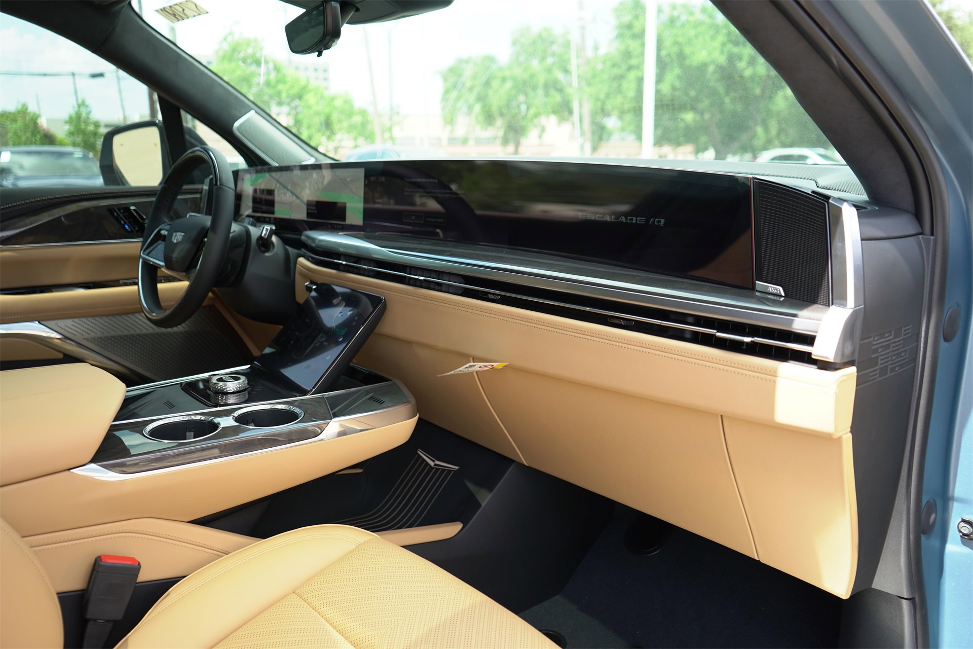 New 2025 Cadillac Escalade IQ Luxury 2 image 25