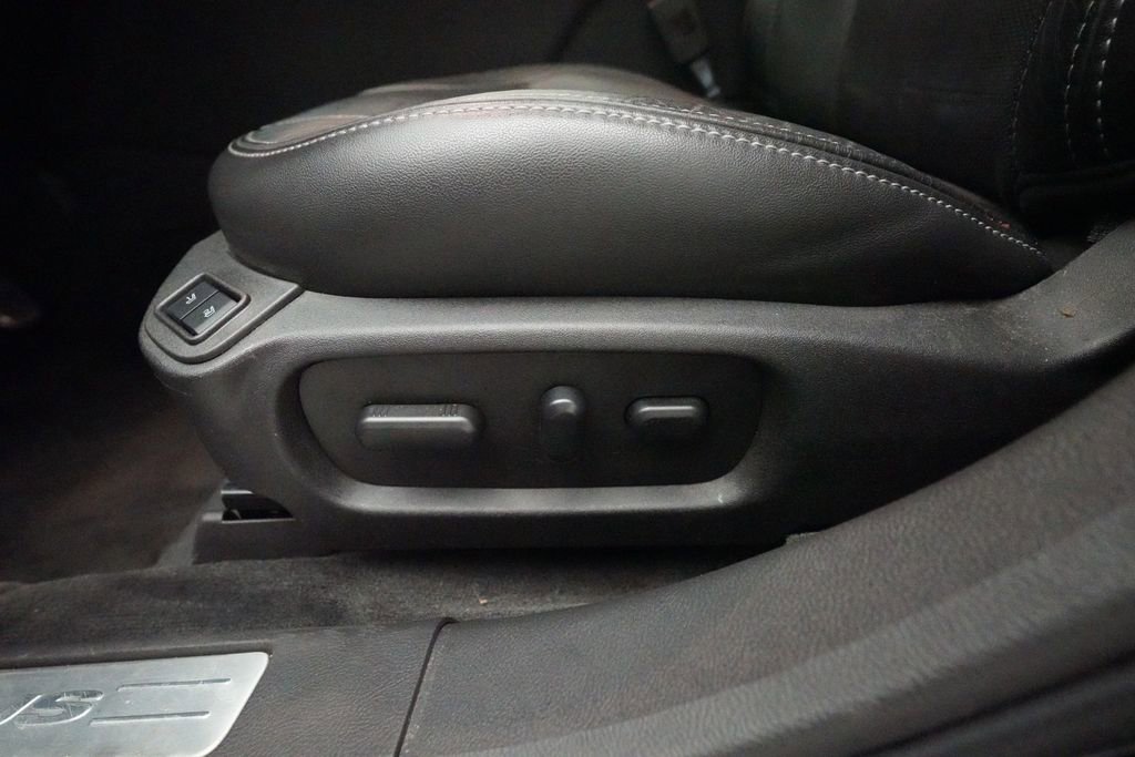 Used 2017 Ford Taurus SHO AWD/4WD image 30
