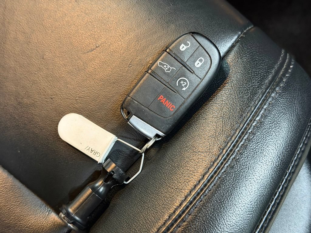 Used 2015 Dodge Durango Limited w/ Premium Group AWD/4WD image 29