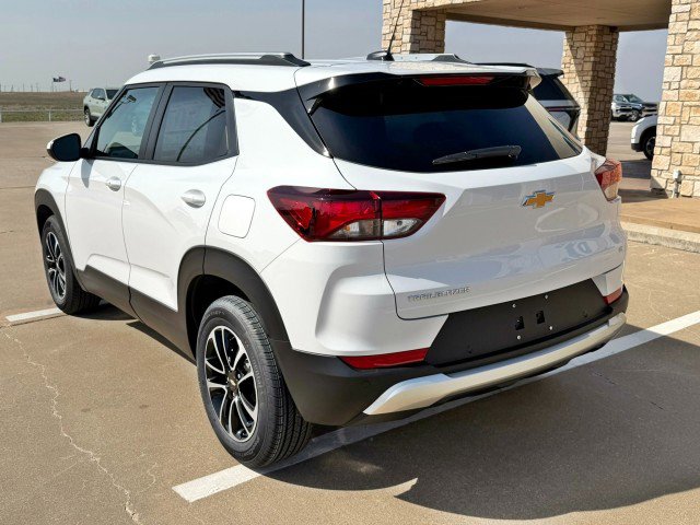 New 2026 Chevrolet TrailBlazer LT FWD image 3